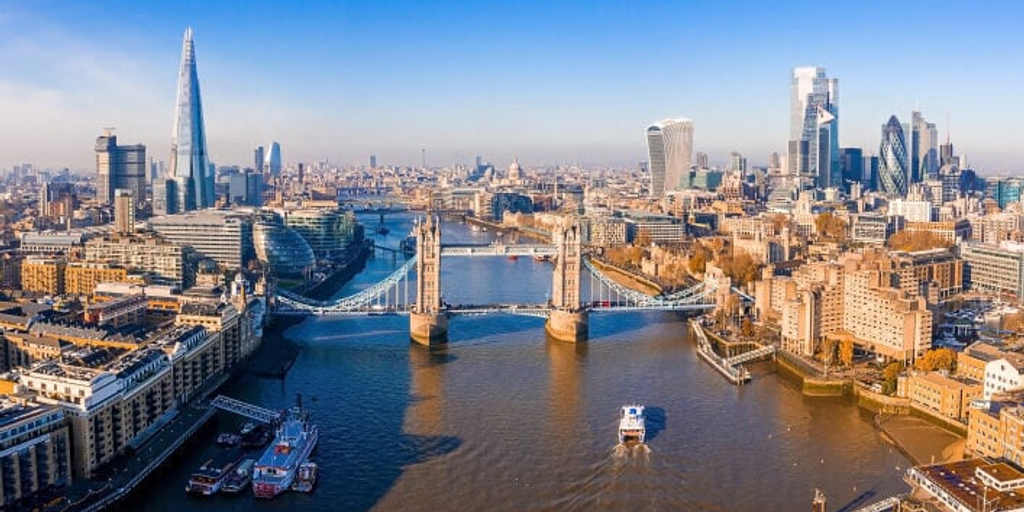 US Tourist Says Bitcoin, XRP Worth $123K Stolen After Ride With Fake Uber in London