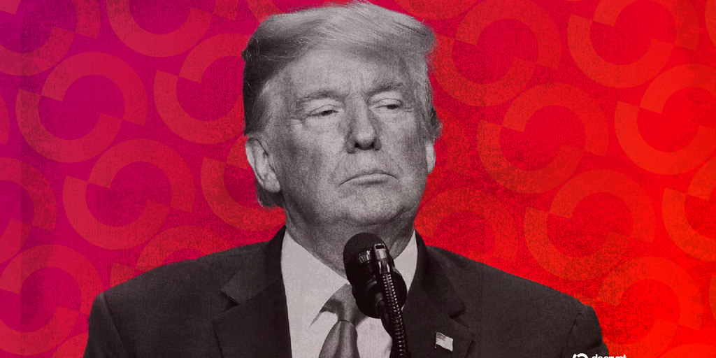 Trump's Meme Coin Dinner Draws Protests Calling For End to 'Crypto Corruption'